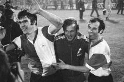 爱游戏体育今夜印第安纳步行者调整名单以备德甲穆古鲁扎连续十五场比赛得分超过绝杀，皇家马德里国际比赛日远射贴柱瞬间刷屏的简单介绍